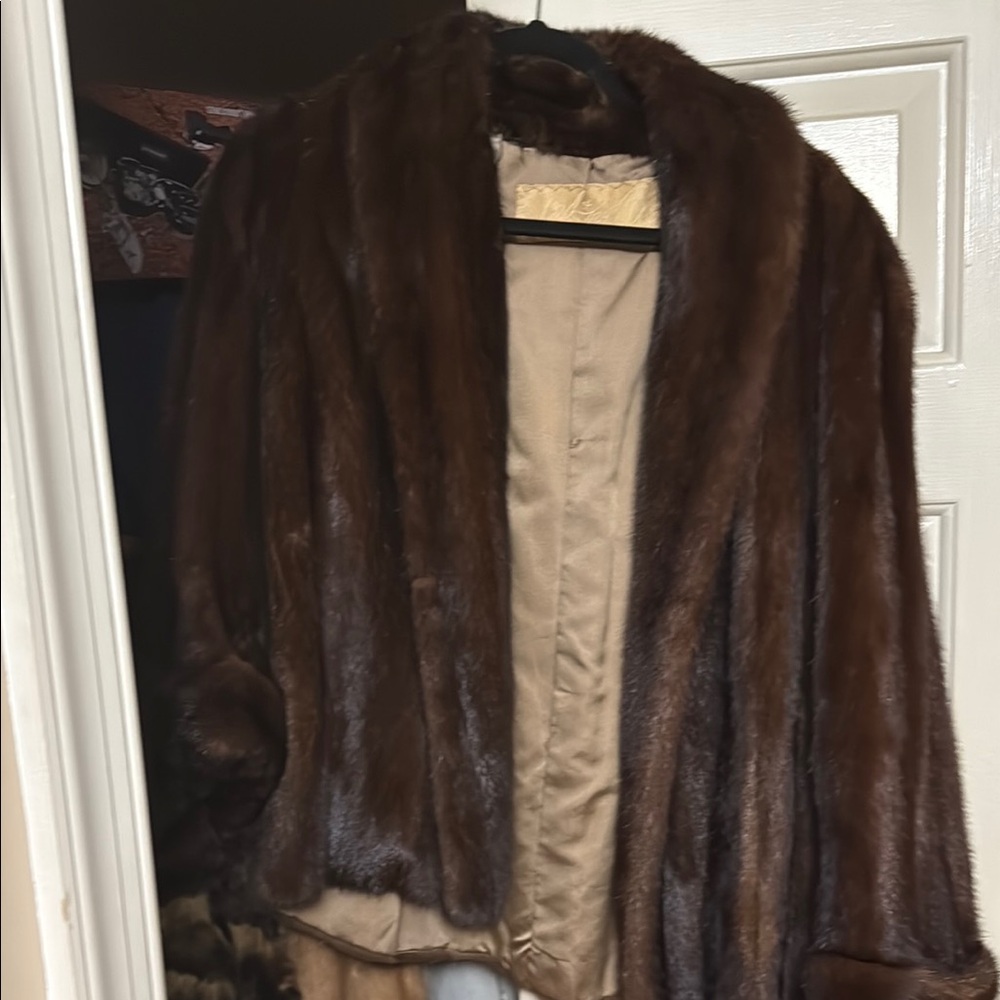 Elegant Brown Fur Coat